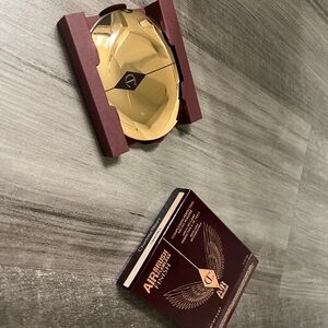 Charlotte Tillbury flawless finish setting powder